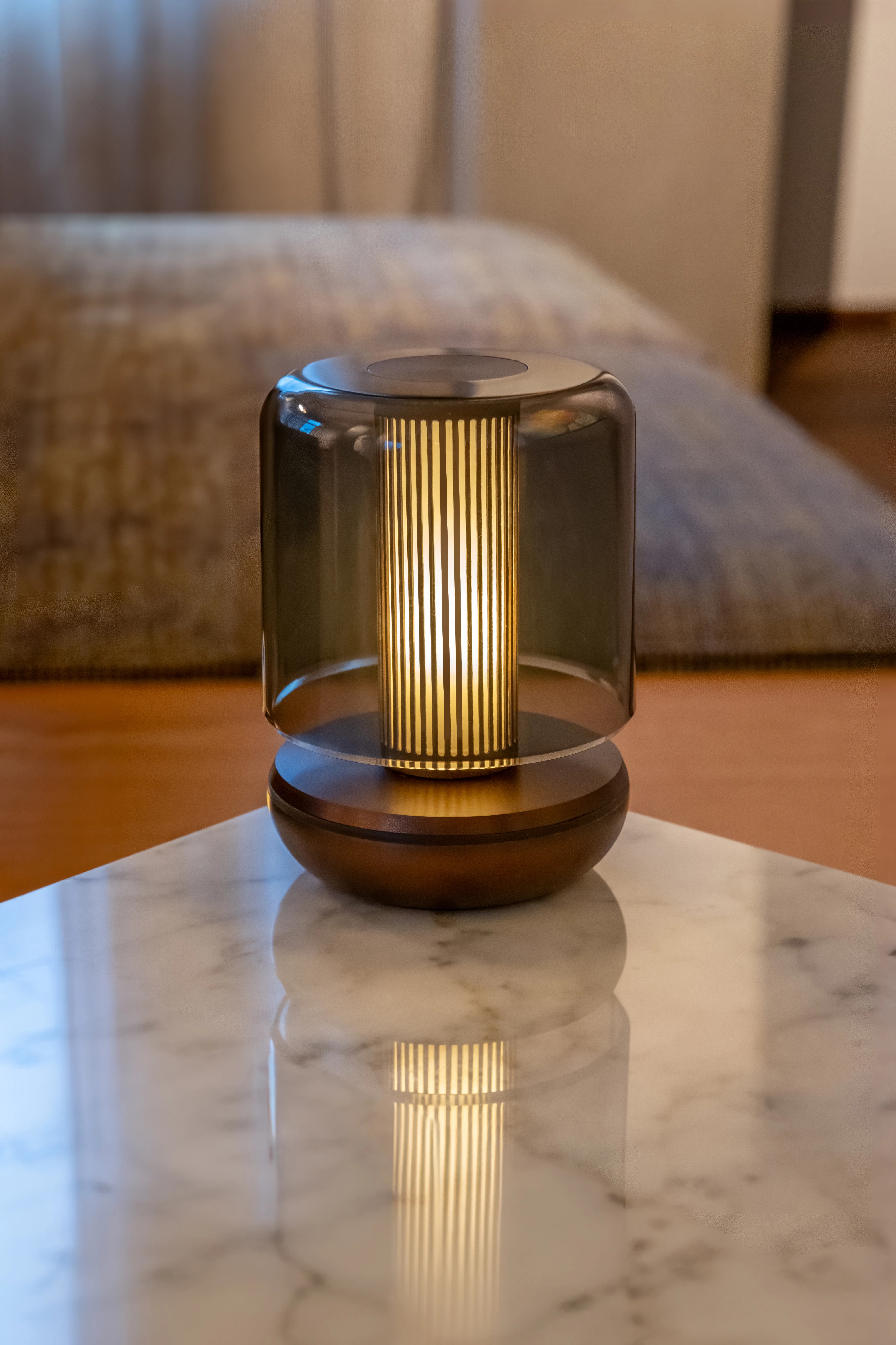 Humble Firefly lampe, bronze/røgfarvet, H11,8 cm