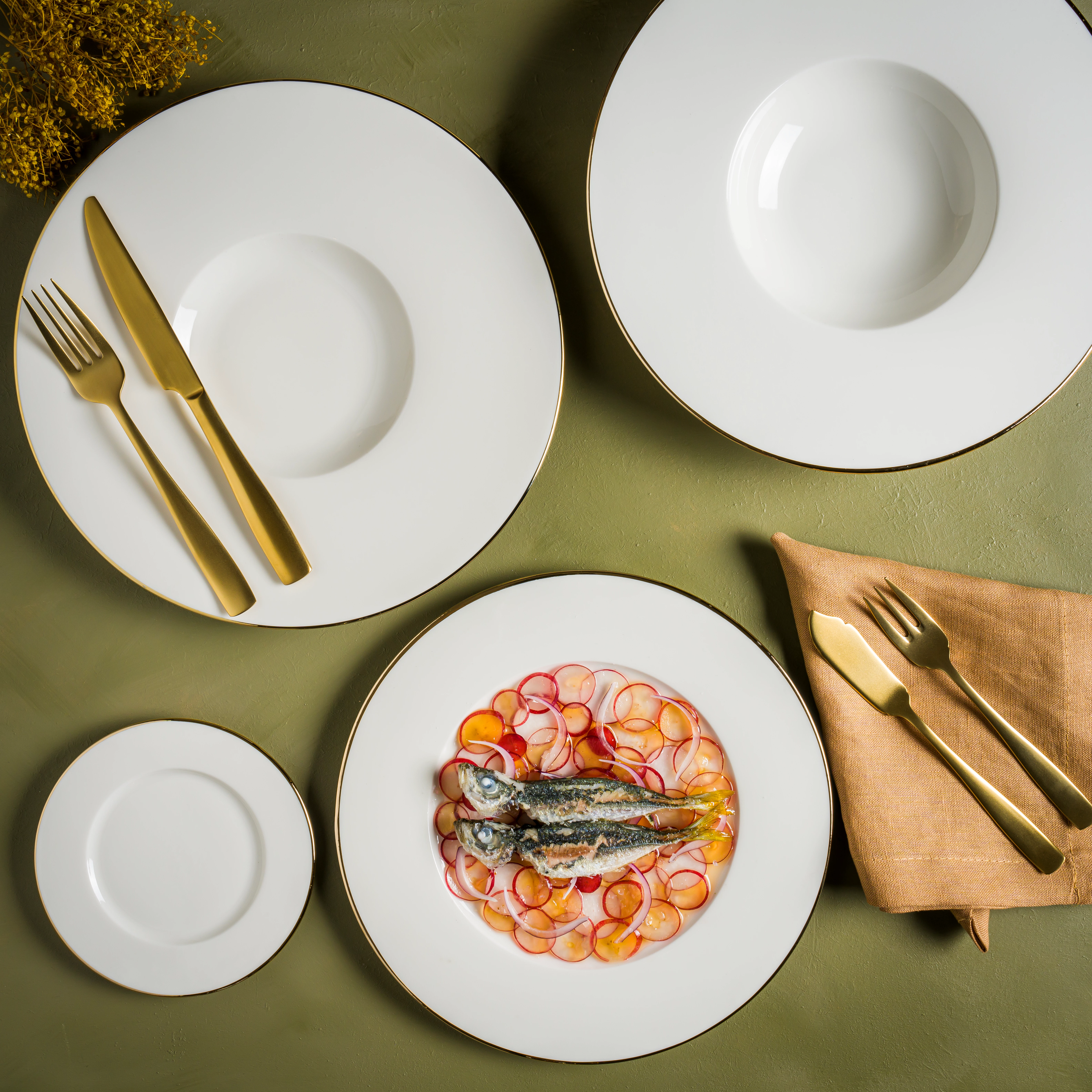 Bonna Gold Line dyb gourmettallerken med guldkant, ø30 cm
