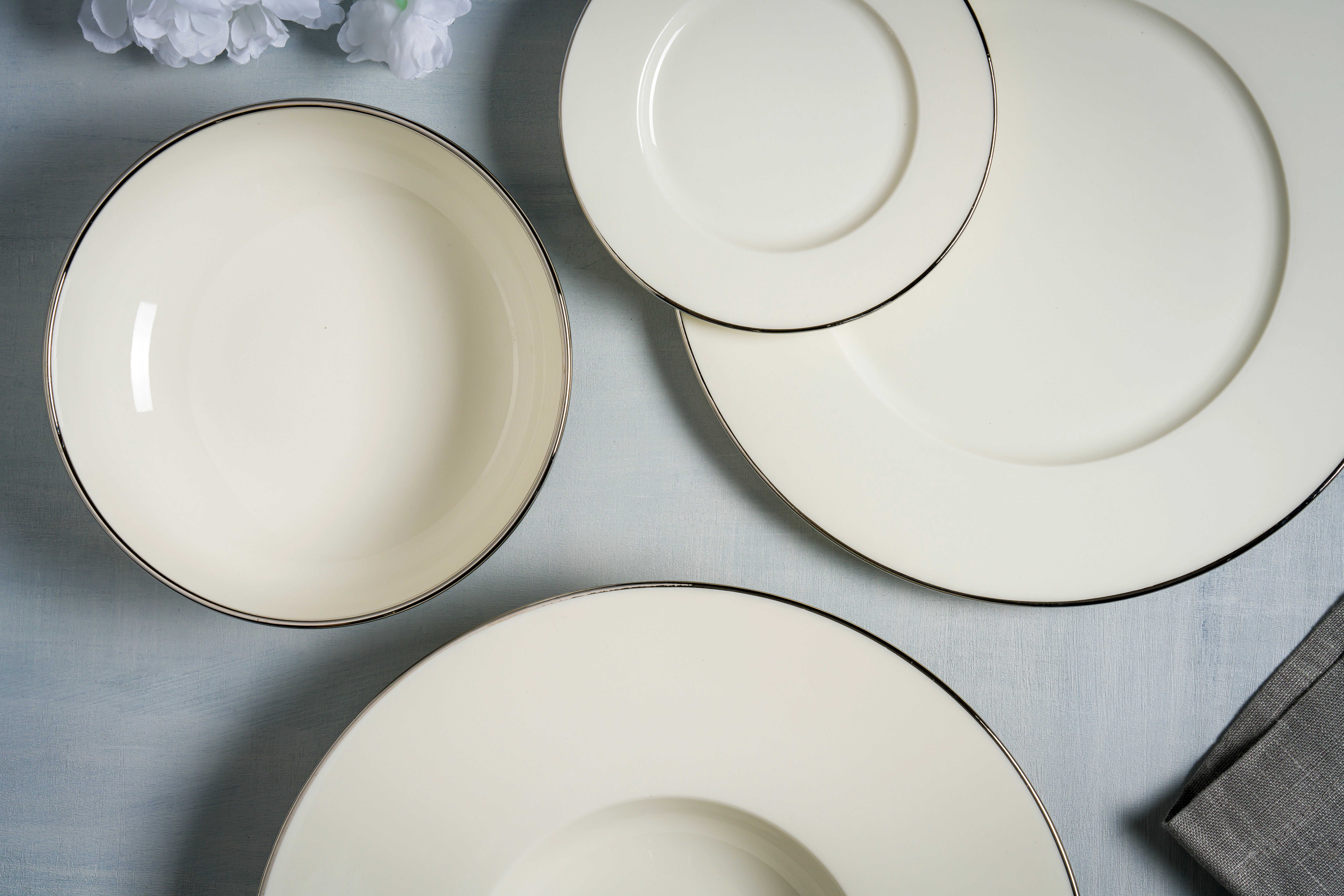 Bonna Silver Line dyb gourmettallerken med sølvkant, ø30 cm
