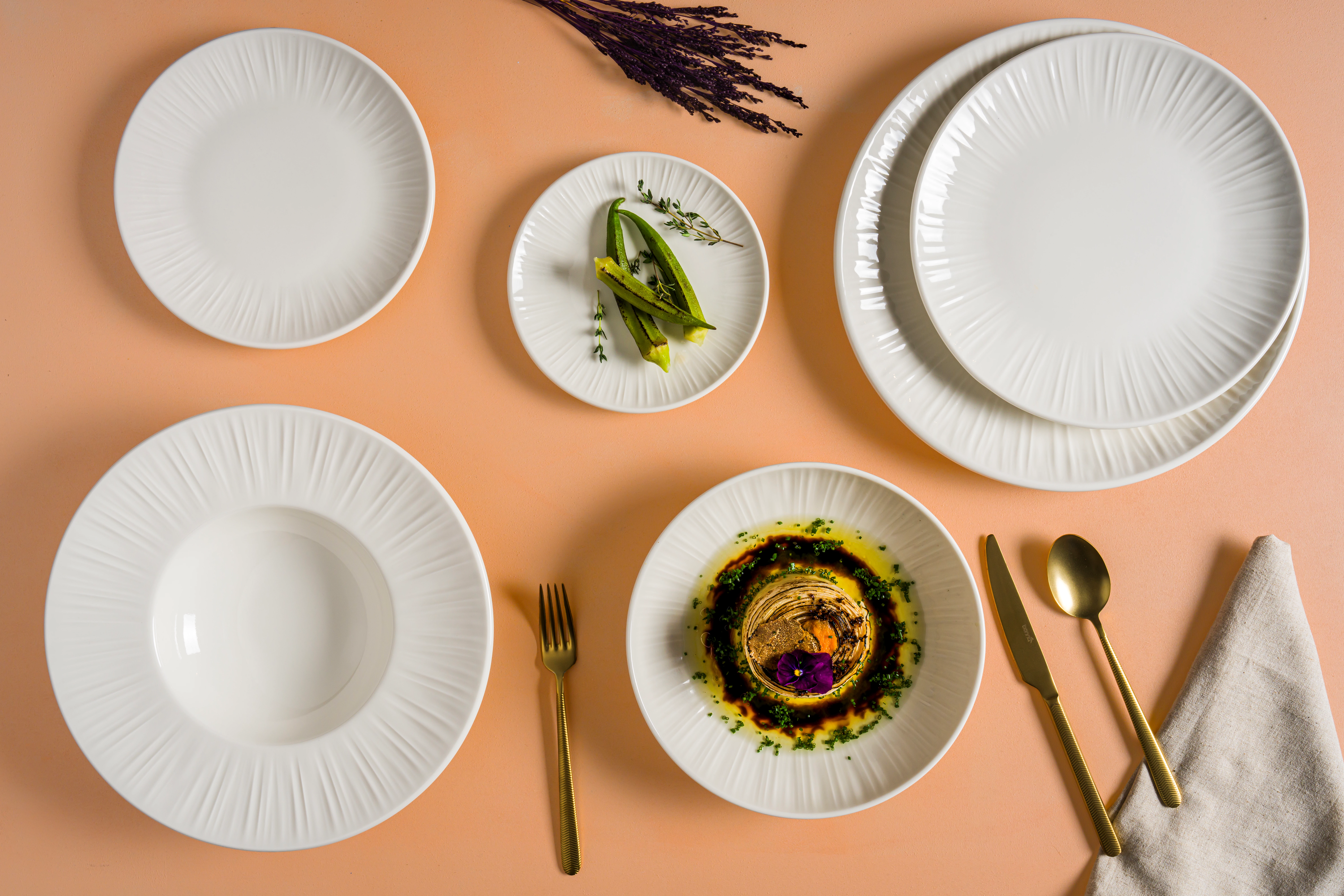 Bonna Strato flad tallerken med relief, ø30 cm