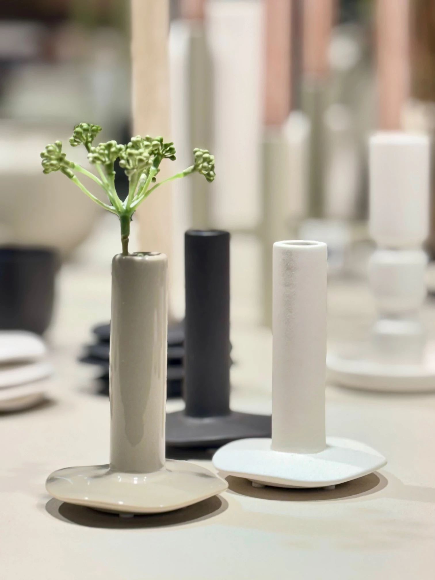 Lübech Living Lily vase, sand, ø8 x H11 cm