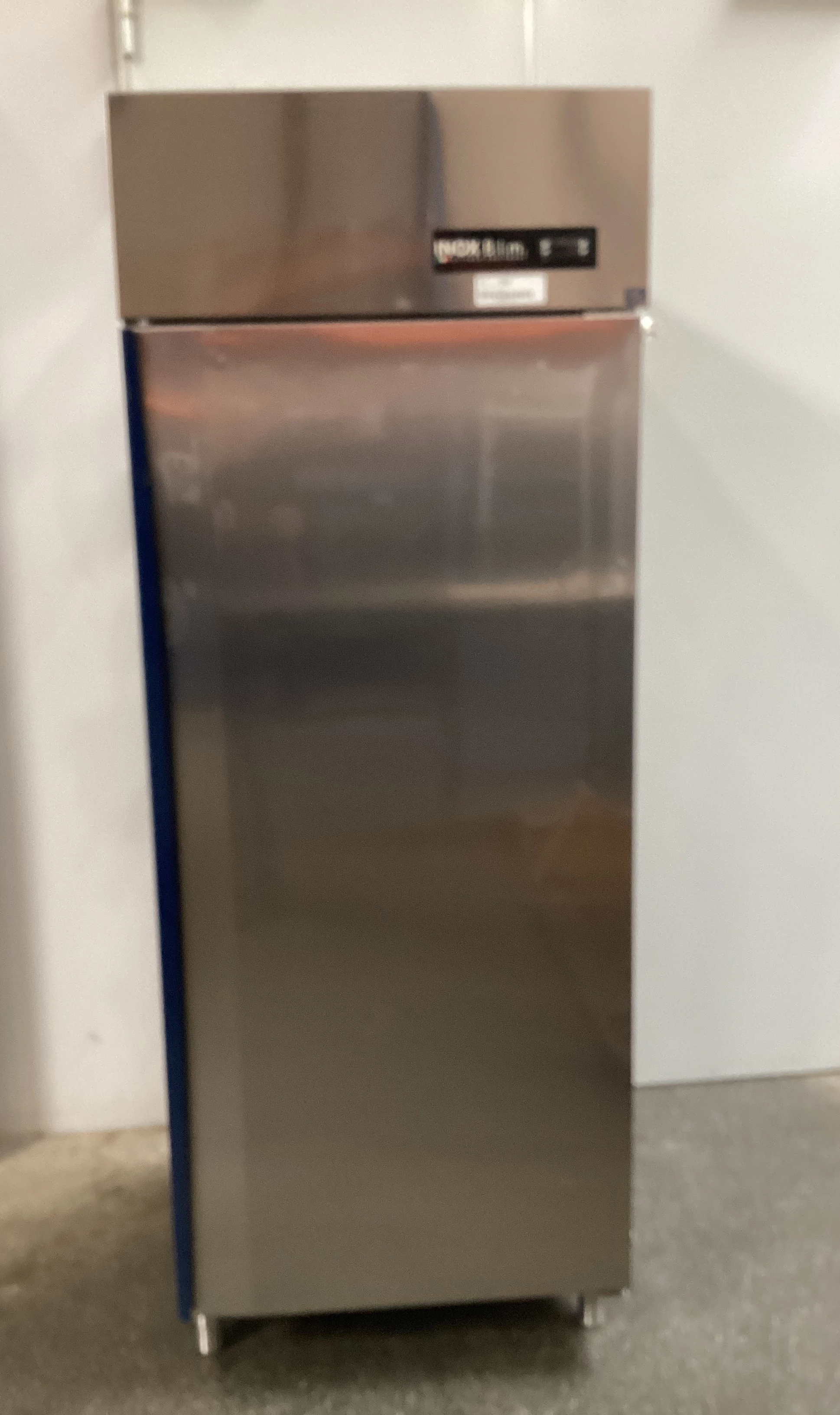 Køleskab Inox 7 l TNA BLM