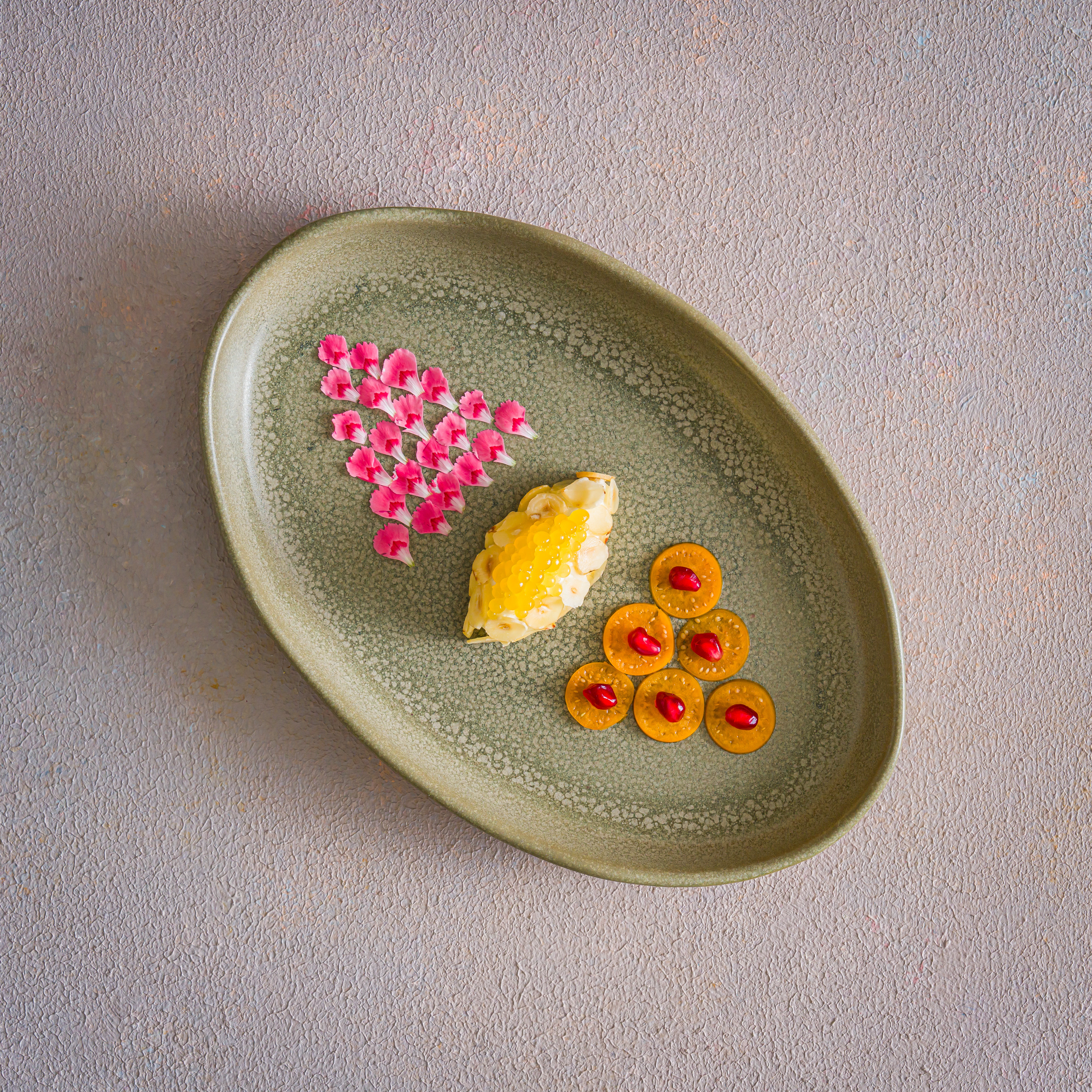 Bonna Adelfa oval tallerken, grøn, 19 x 13 cm