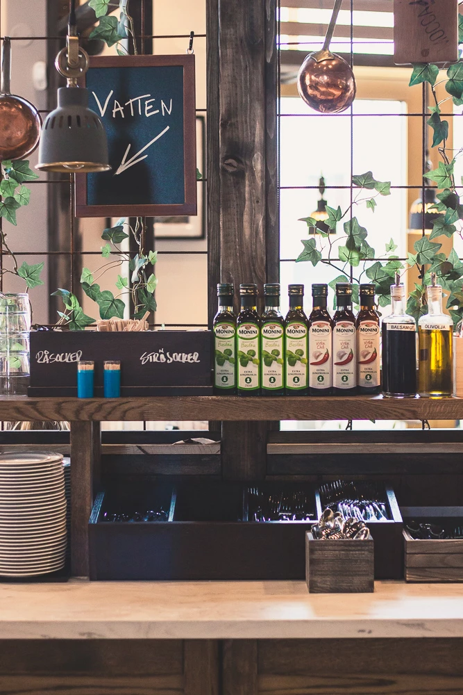 Forest bestikkasse, skrå, mørk eg, 27 x 59 cm