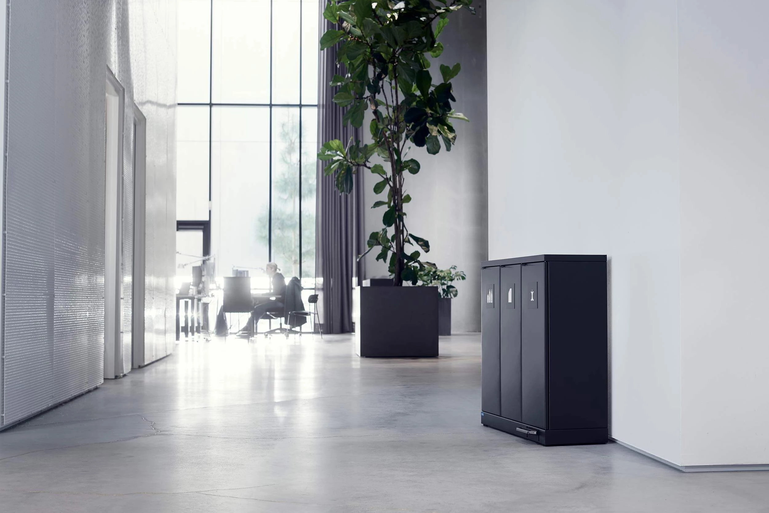 Bica affaldsbeholder med låg og fodpedal, 3 x 65 ltr.