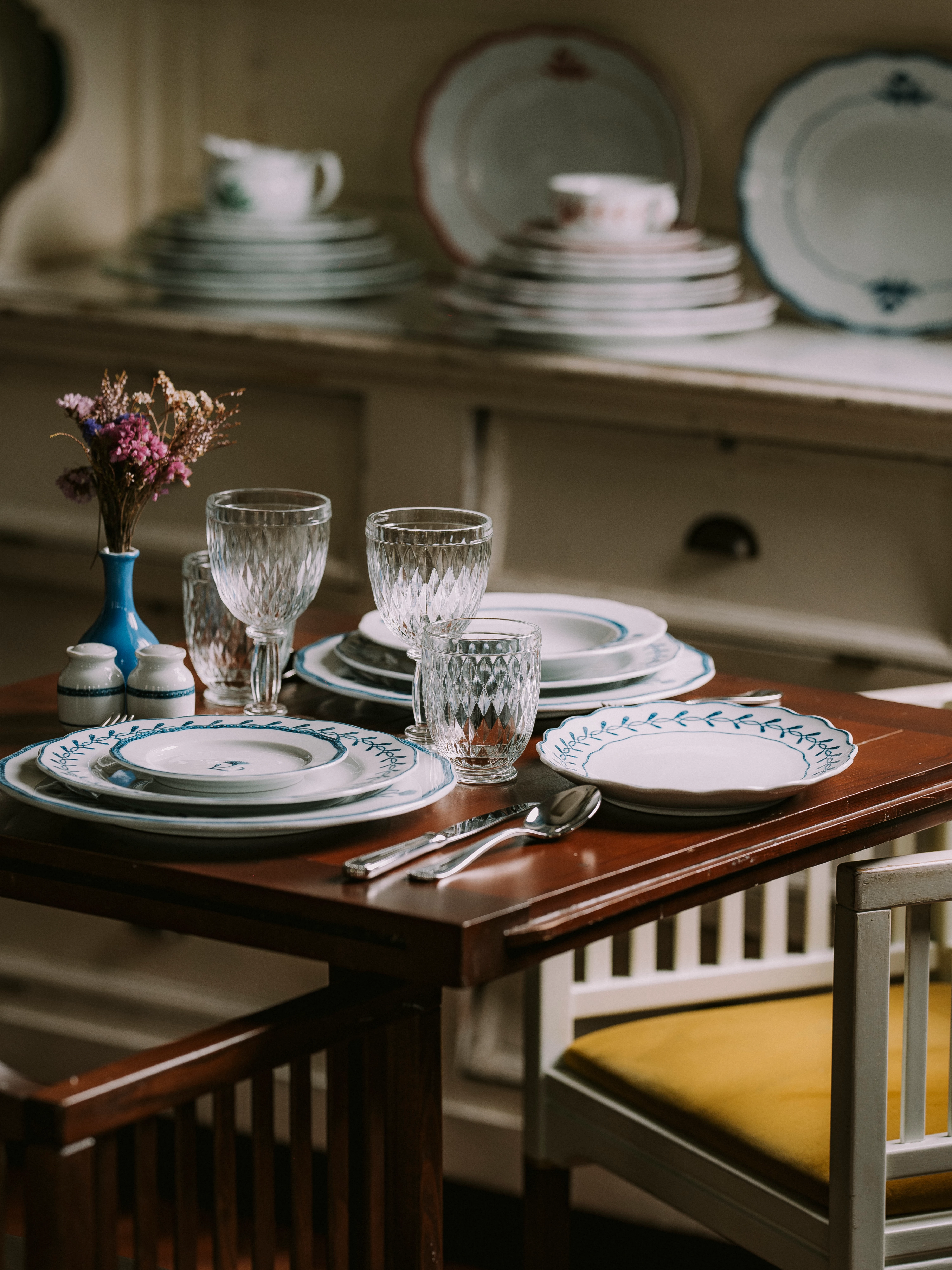 Vista Alegre Jane fad, oval, 33,5 x 26,7 cm, hvid/blå