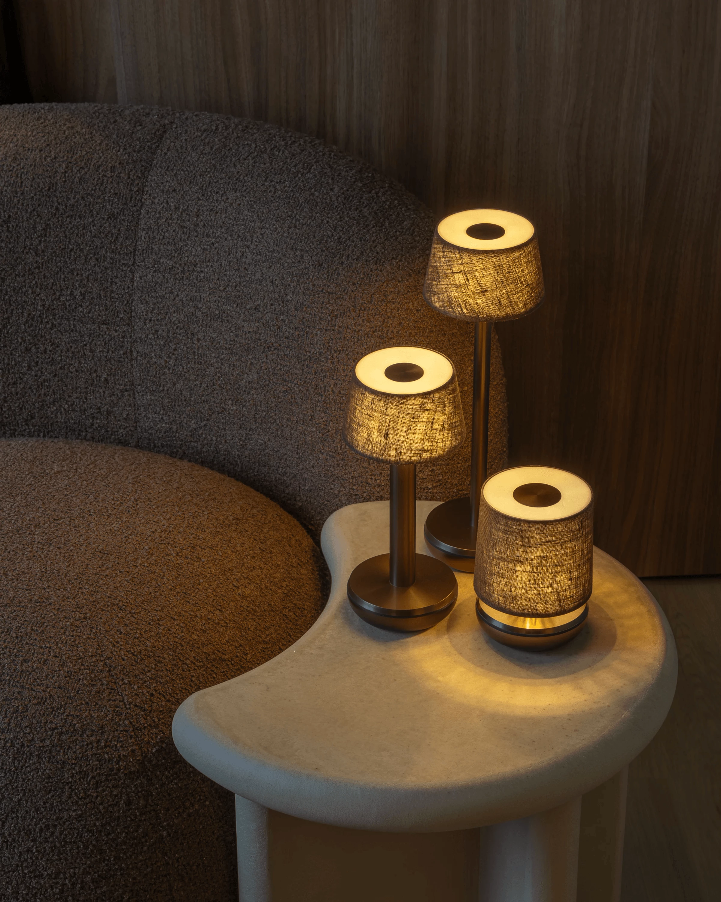 Humble Firefly lampe, bronze/brun hør, 11,8 cm
