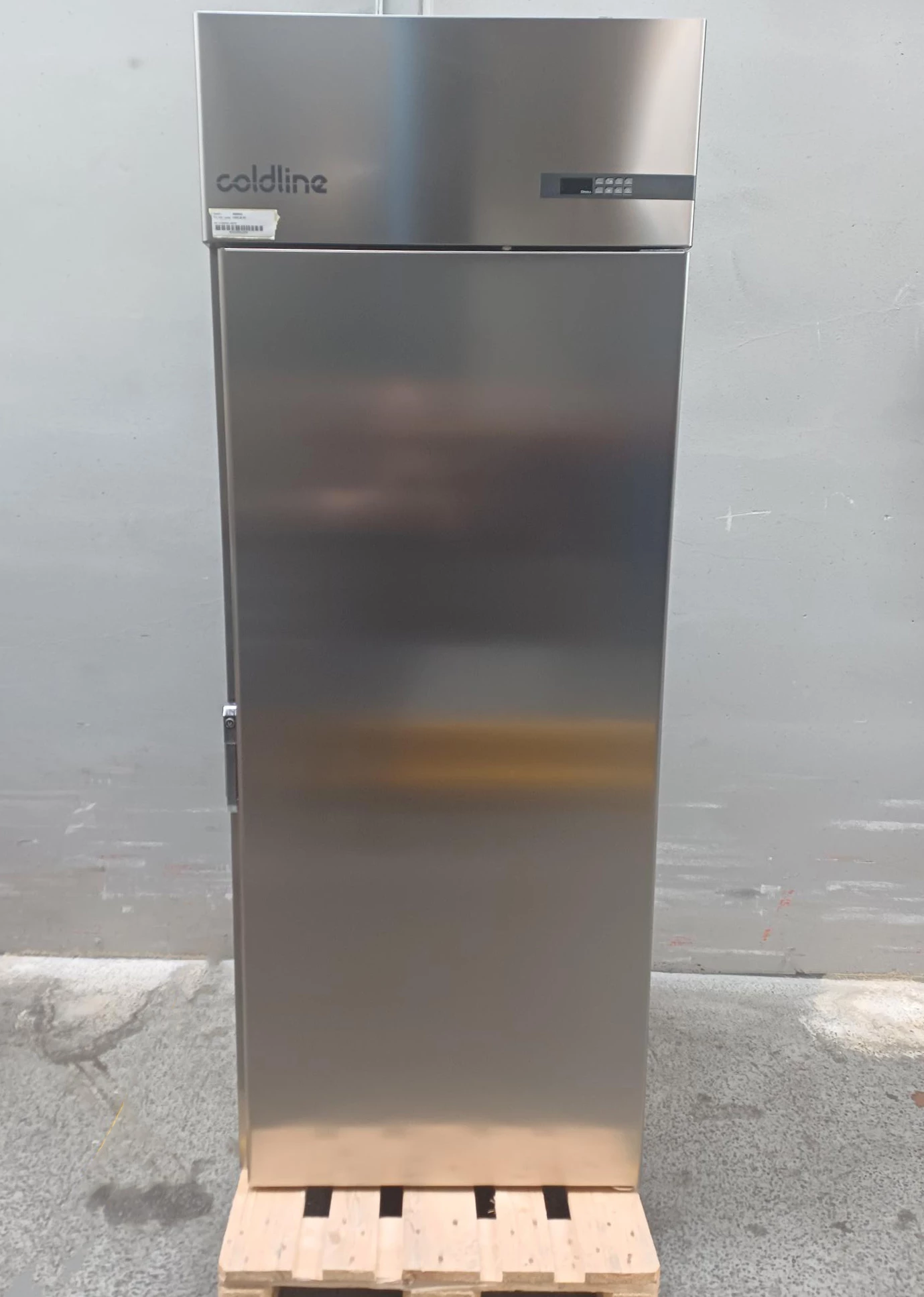 Coldline Roll-in køleskab J100/1M