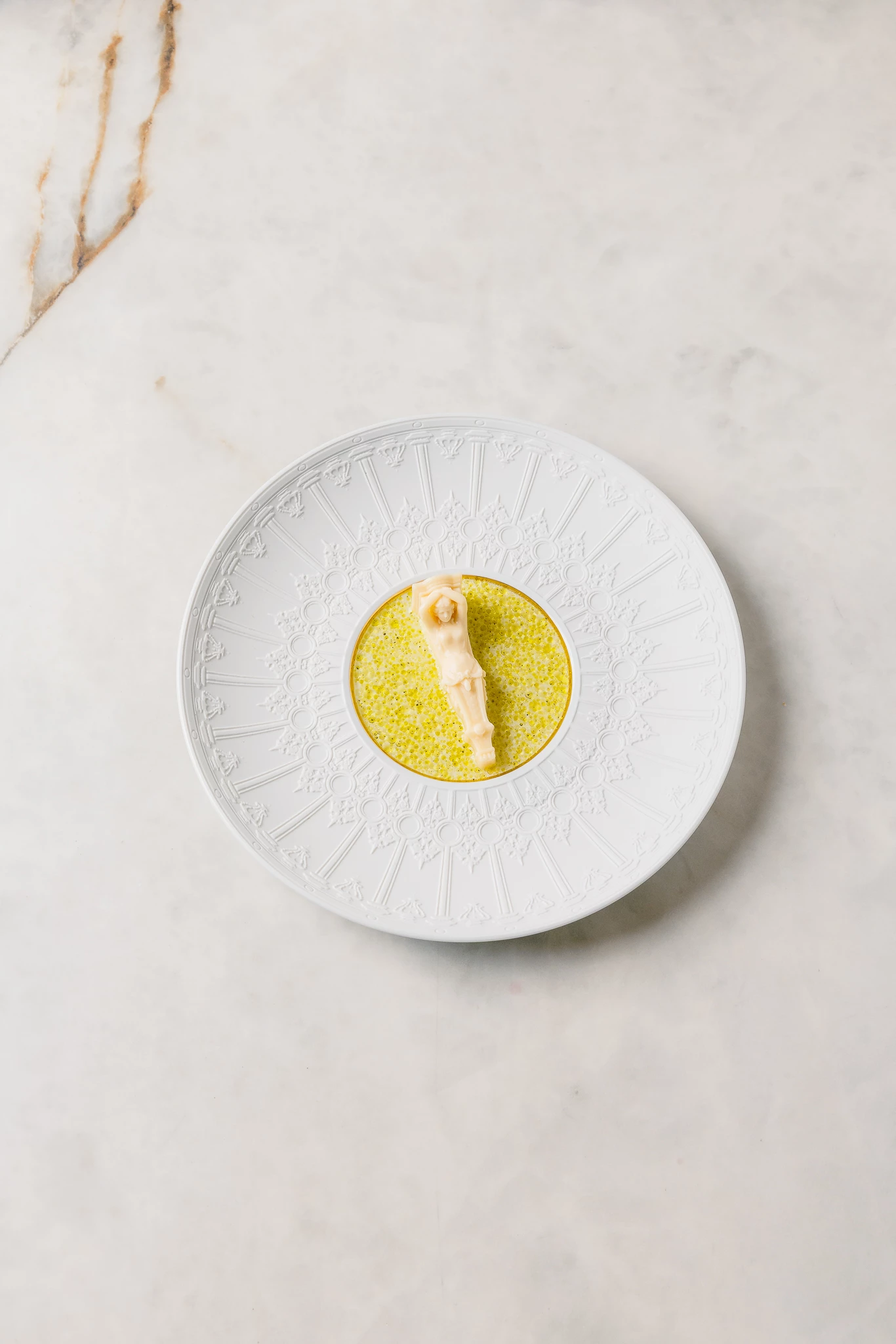 Vista Alegre Chef's Collection Aura gourmettallerken med mat fane og guldkant, ø26,7 cm