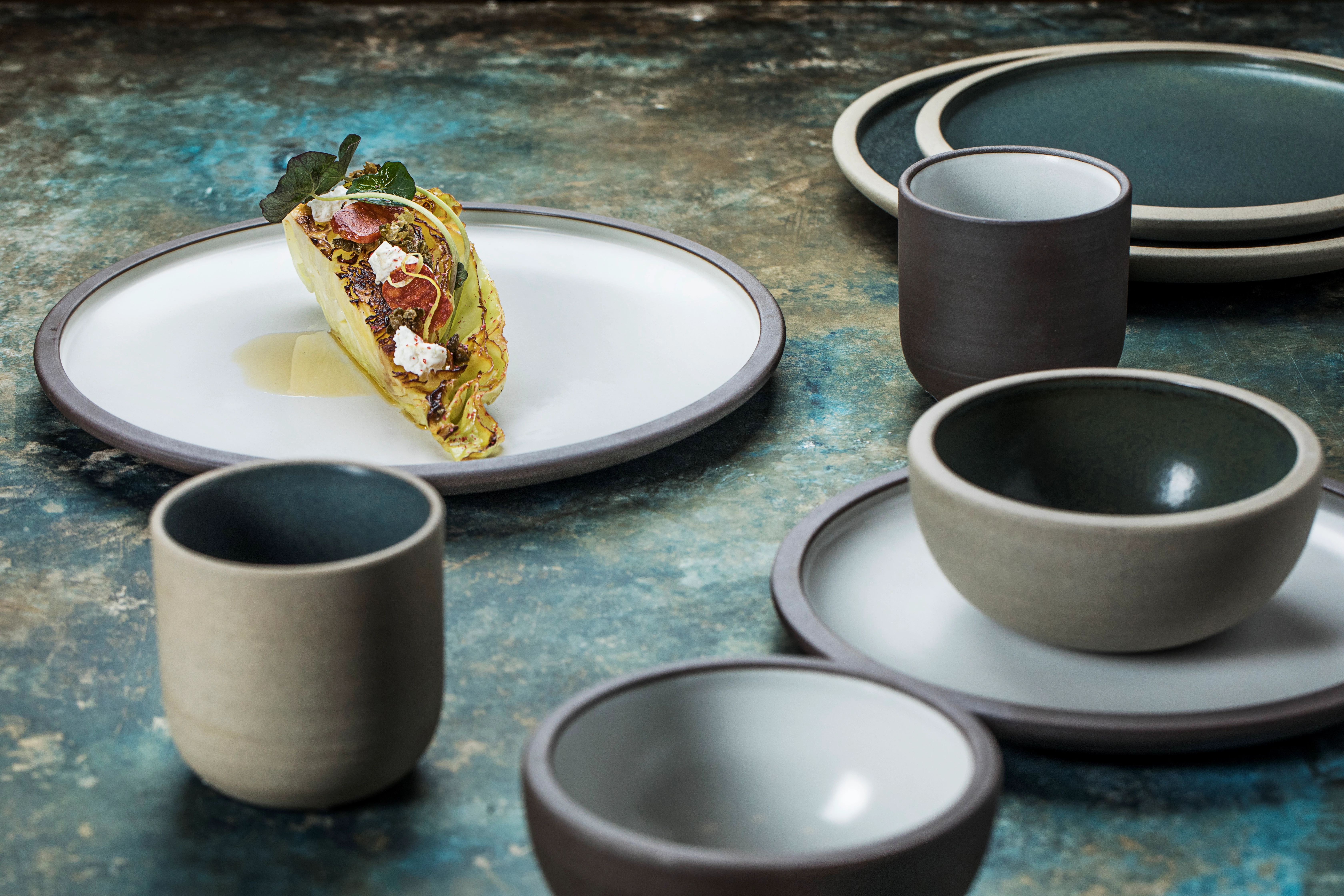 Nor flad tallerken, brun/hvid, ø26 cm